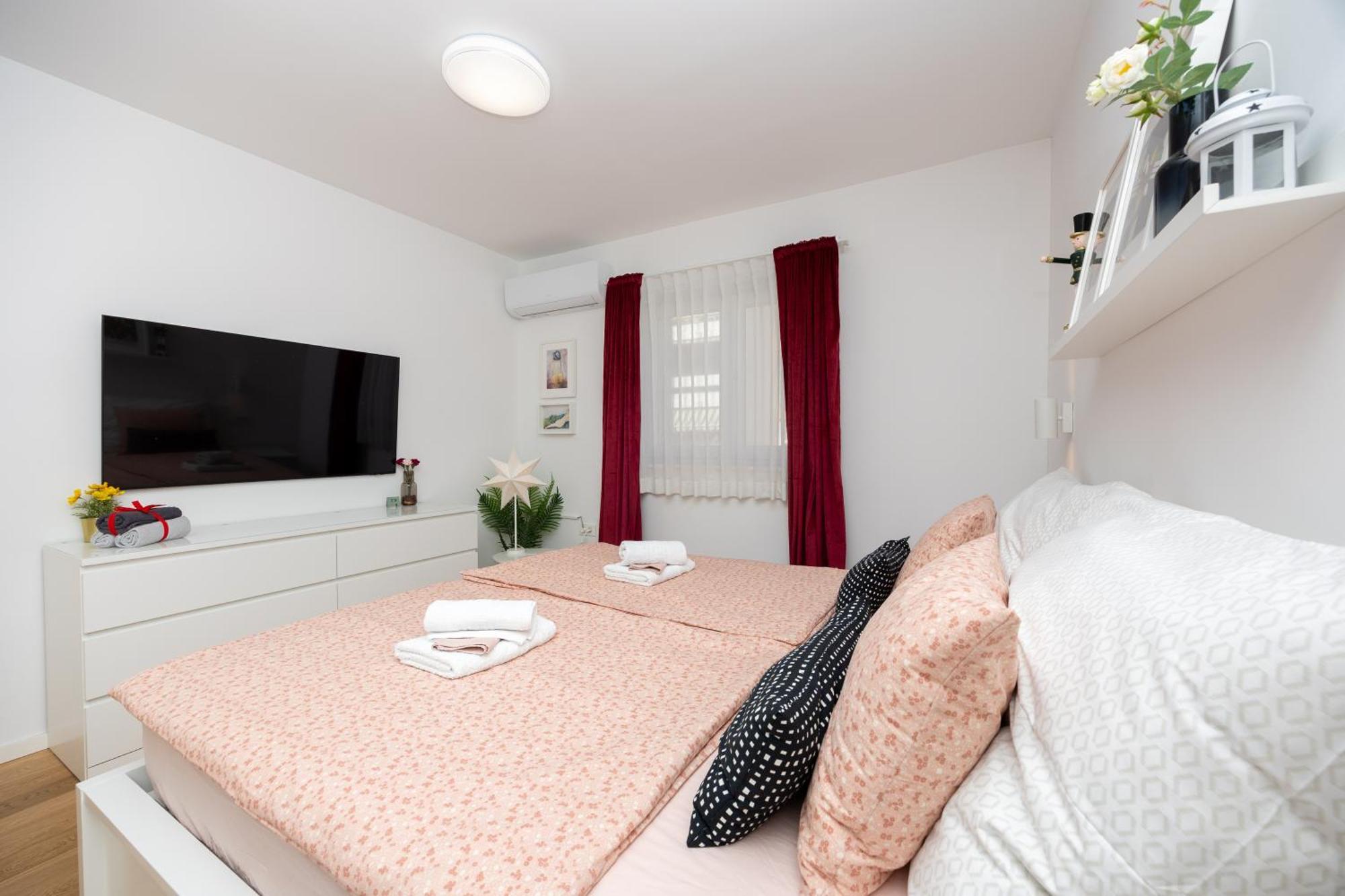 Apartment Sweet Cherry Split Bagian luar foto